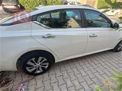 نيسان ألتيما